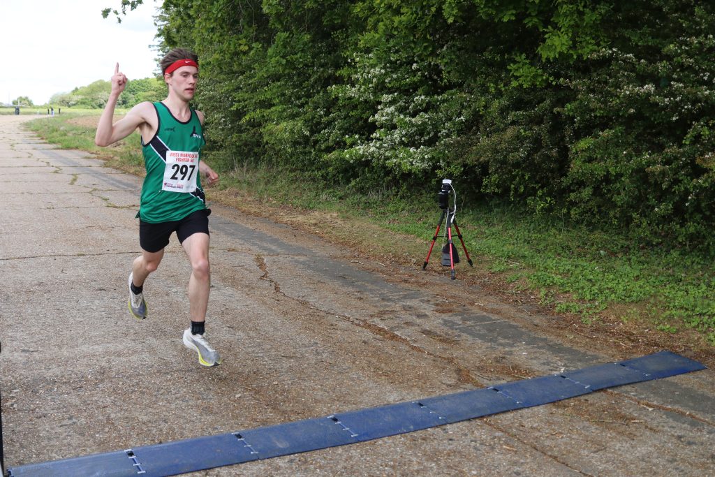 Billy Eccles Fighter 5K 2026 Billy Eccles wins the Fighter 5K